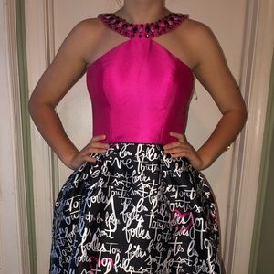 Cute Mac Duggal Cocktail Dress Size 8